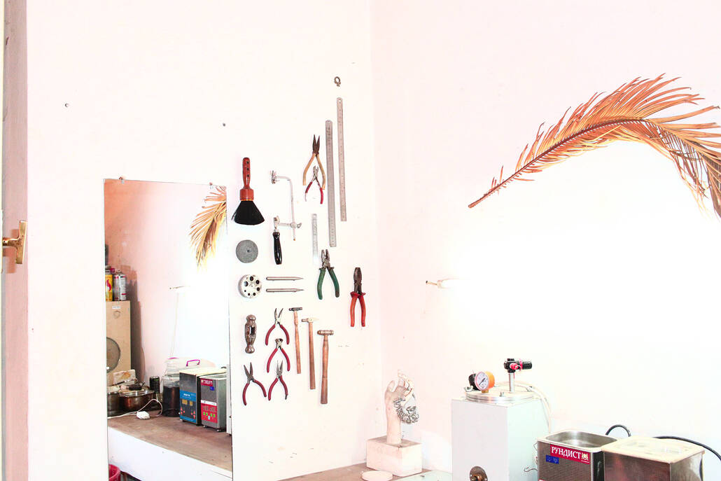 Viacheslav Poliakov. Krasavchyky