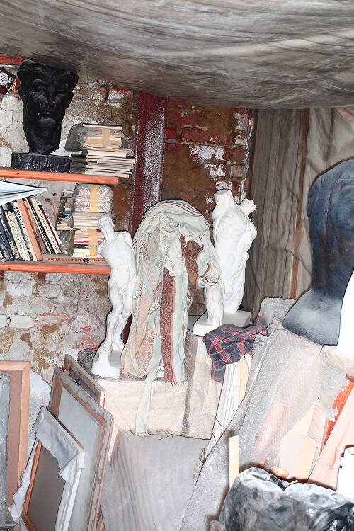 Viacheslav Poliakov. Krasavchyky