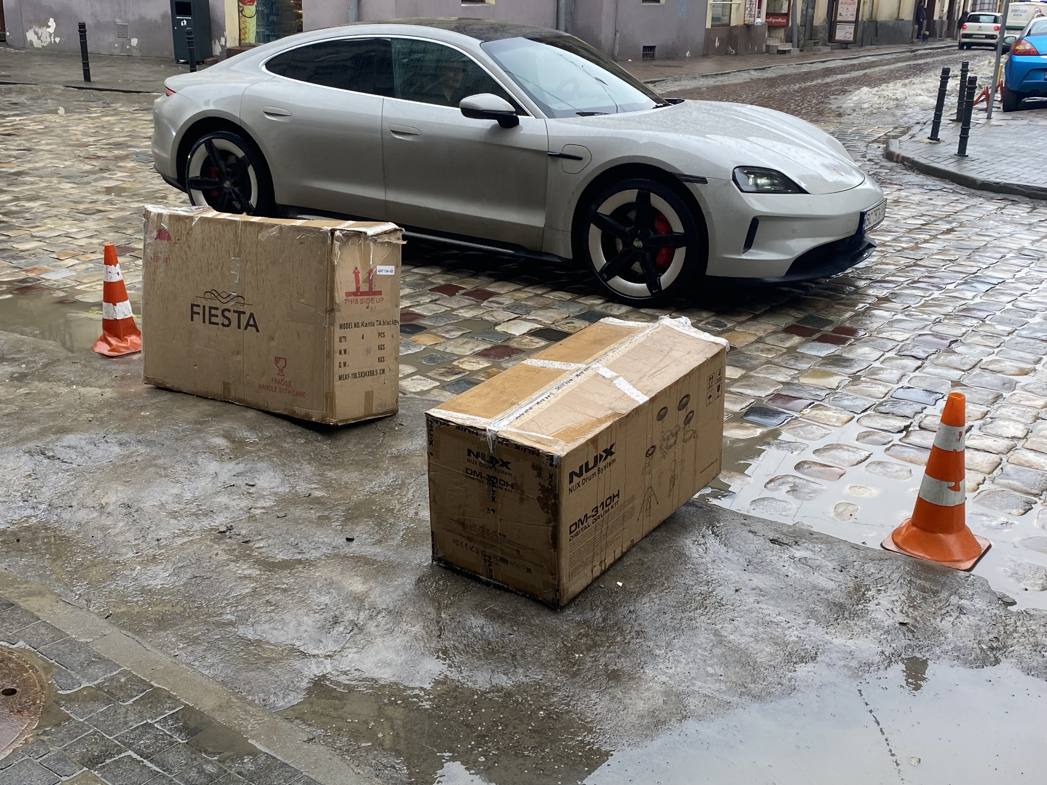 Viacheslav Poliakov. No parking